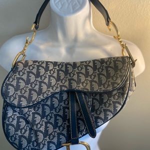 Christian Dior authentic shoulder bag